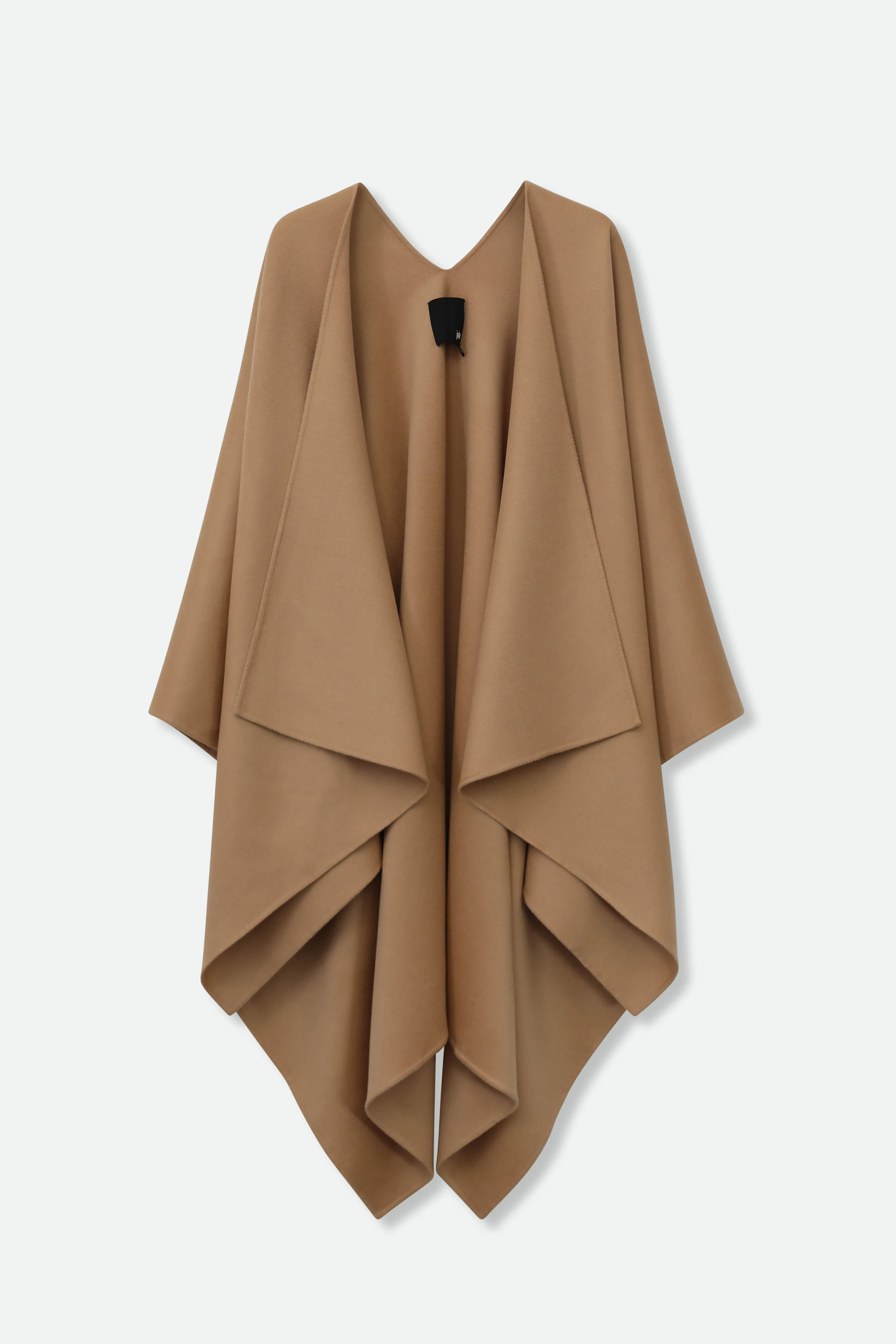 ALPINE CAPE IN PURE CASHMERE