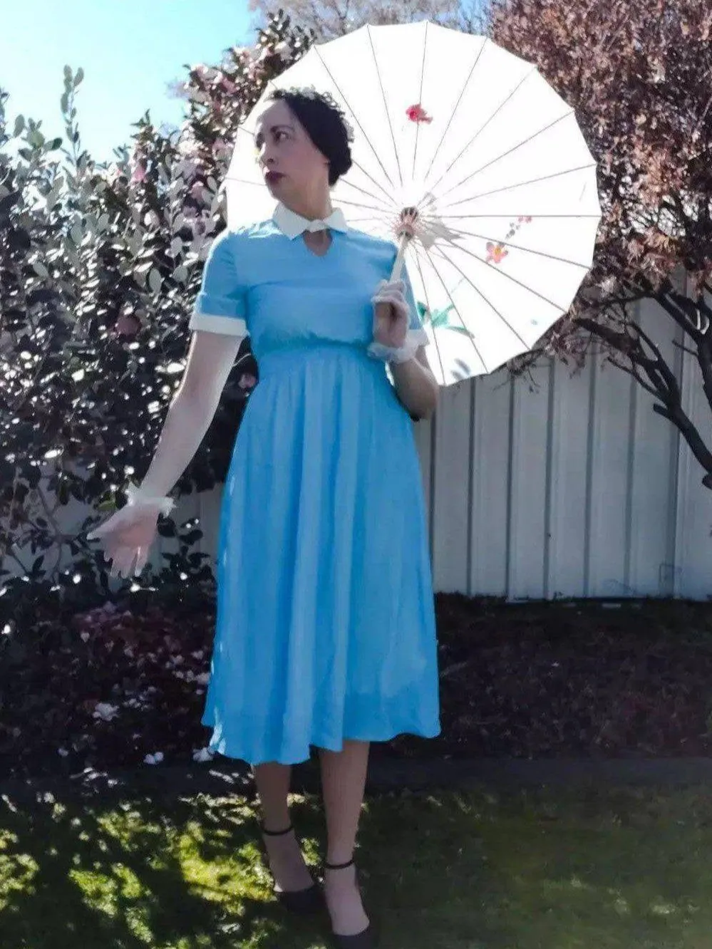 AVA 1940s Vintage Keyhole Neckline Dress Sky Blue