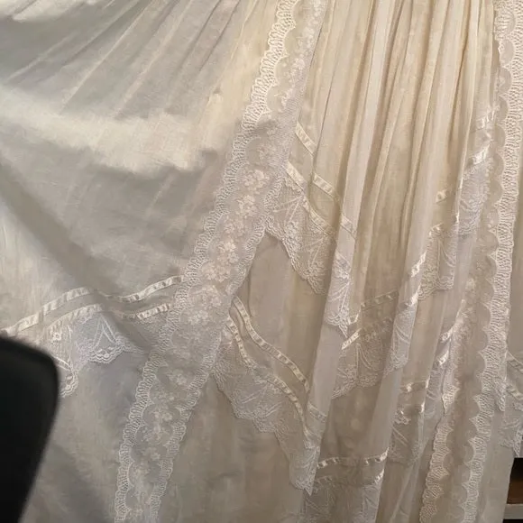 Beautiful Vintage Wedding Dress