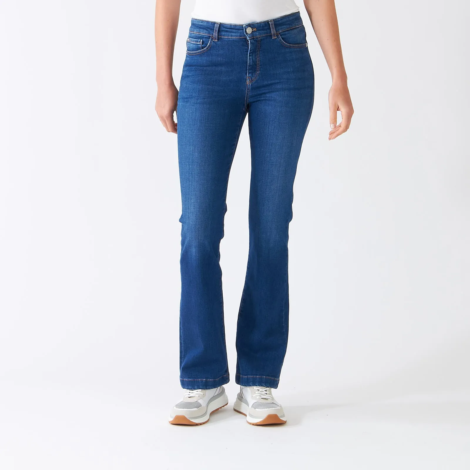 Blue Denim Faro Feminine Bootleg Jeans