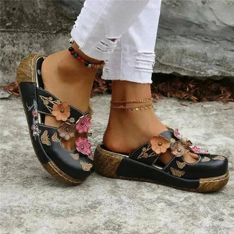 Closed-toe Women Non-slip Floral Slippers