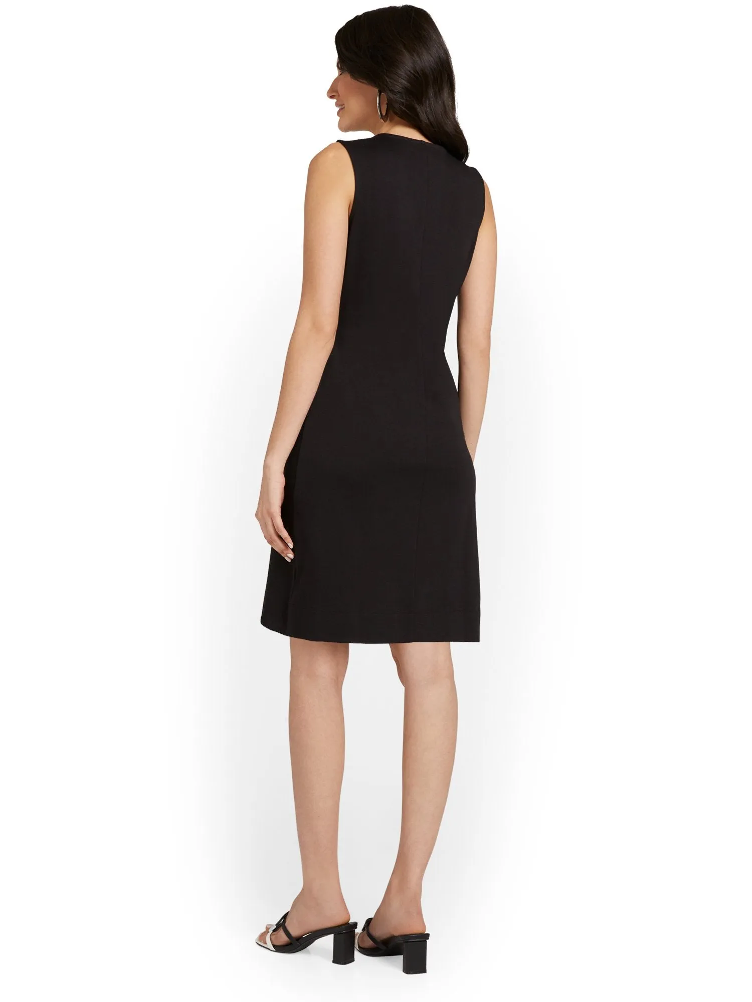 Contrast Split-Neck Shift Dress - City Knits