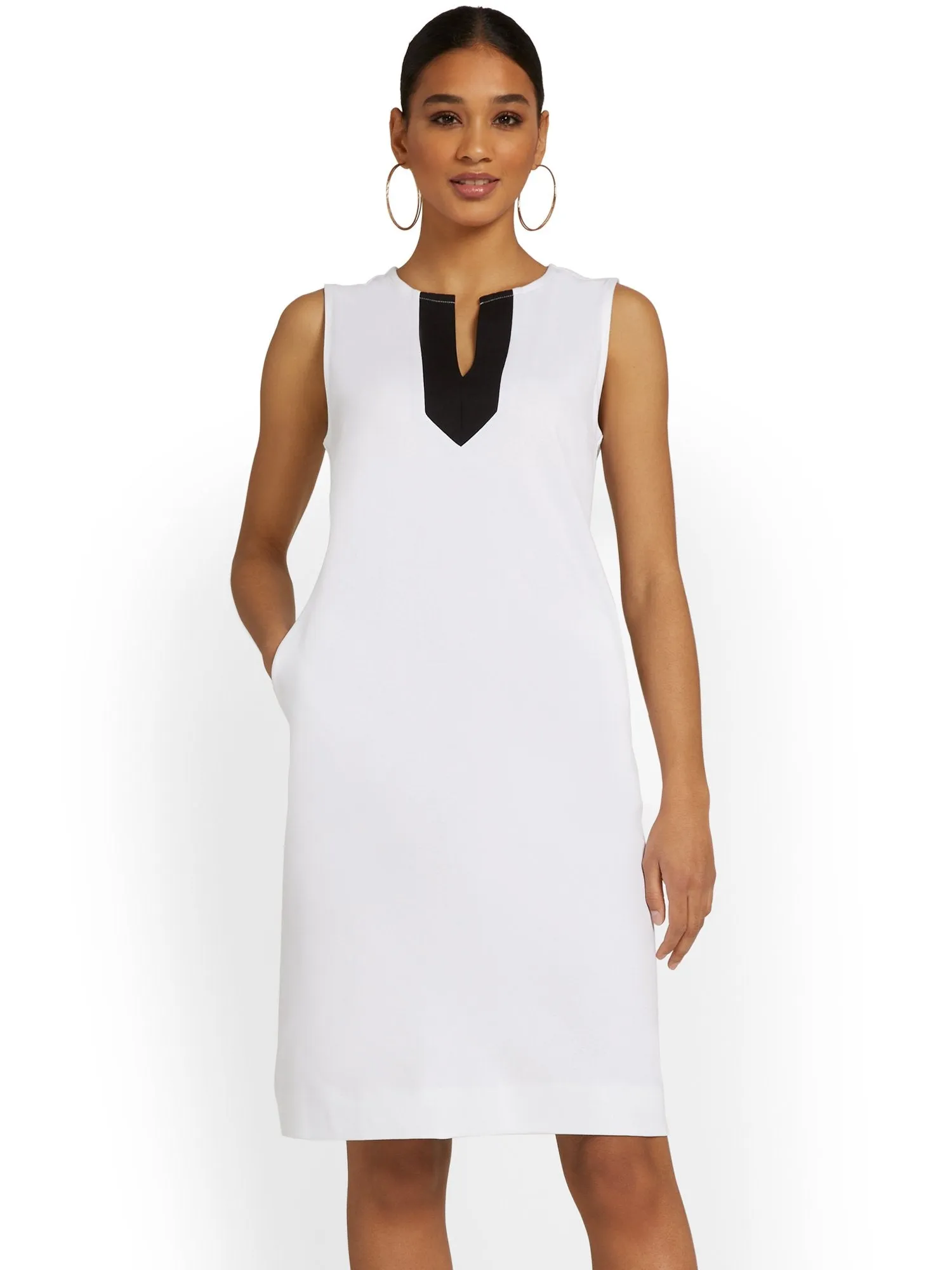 Contrast Split-Neck Shift Dress - City Knits