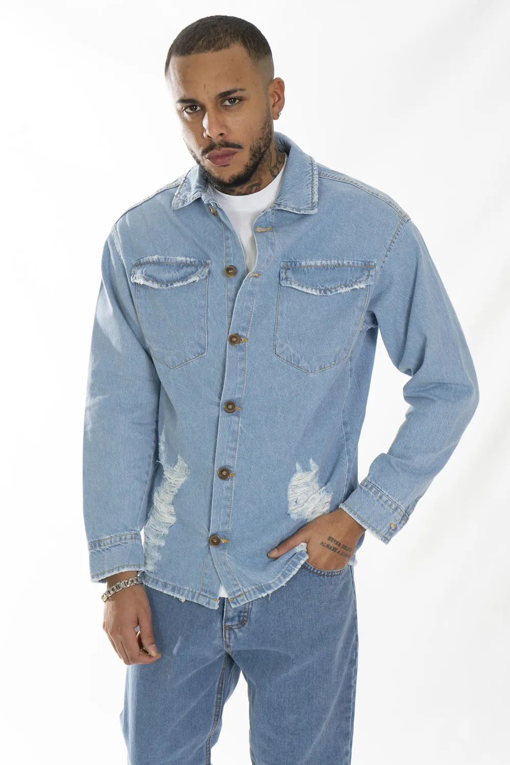 Giacca Camicia Denim Con tasche Frontali abrasioni e rotture Art. Cm153