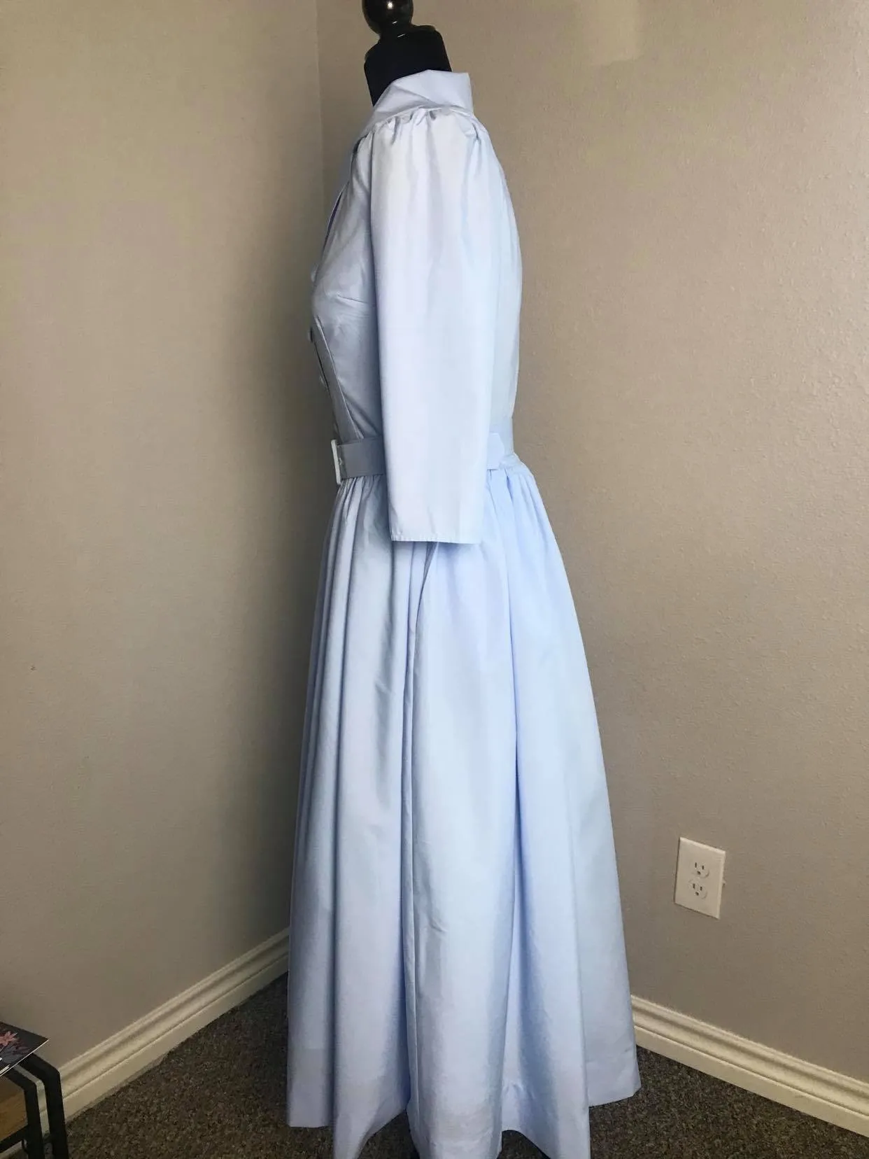 Kathy Dress in light blue linen