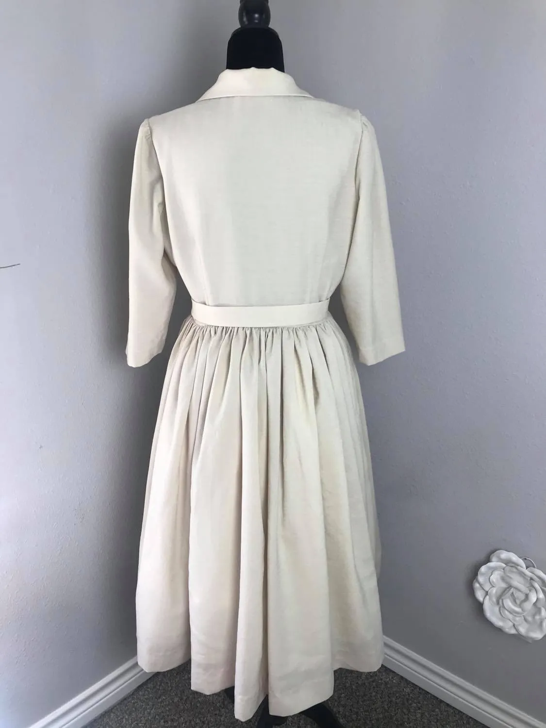 Kathy Dress in linen cream