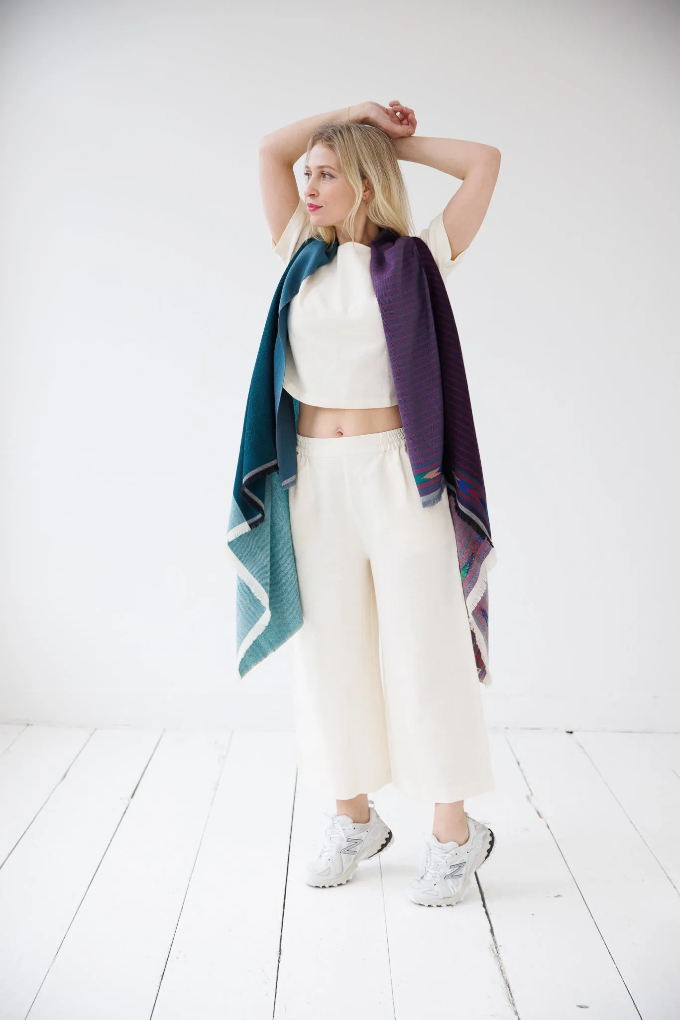 NEW! Light Wool Cape Fusion Teal Purple