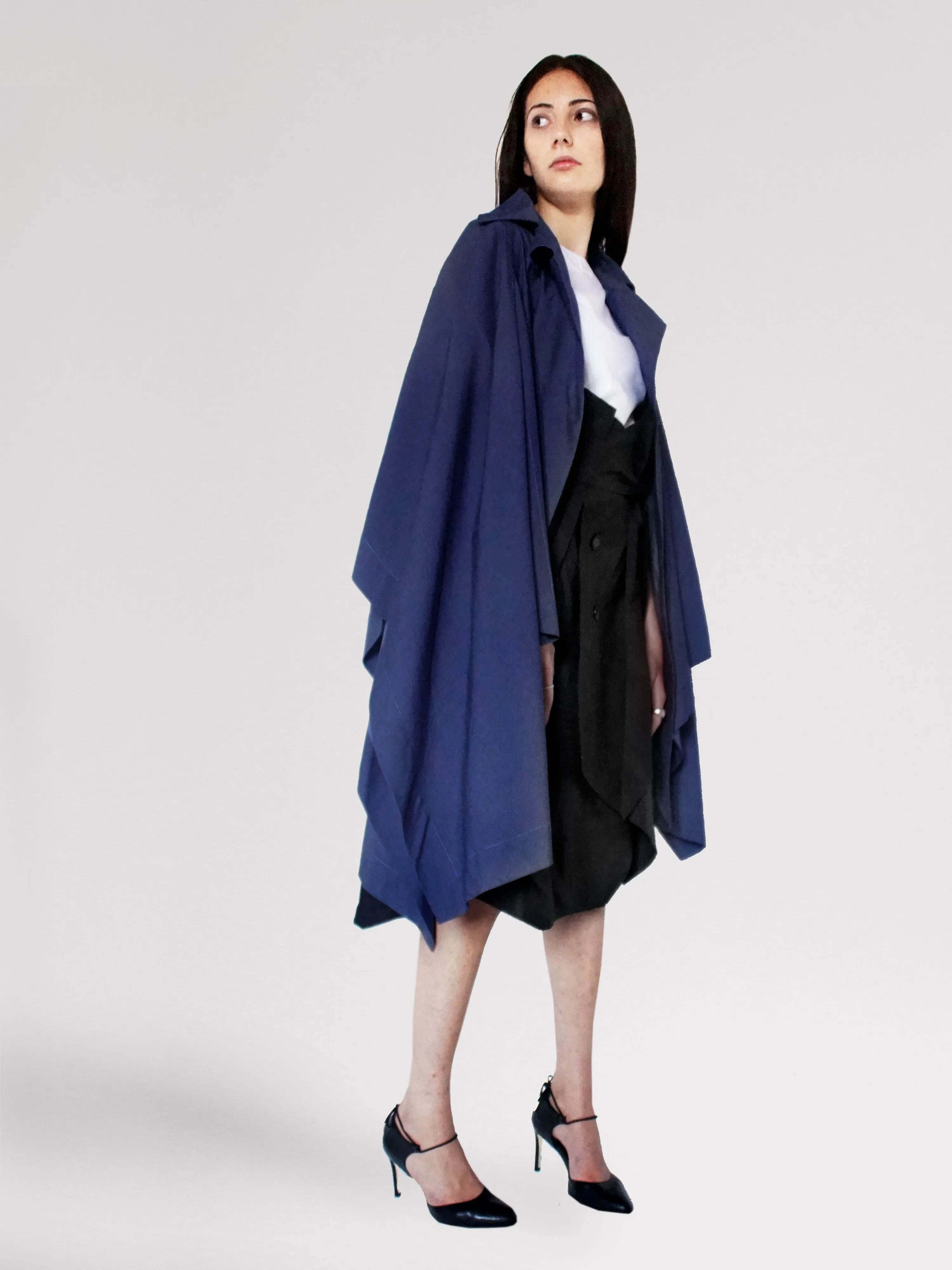 Origami Stain Collar Light Denim Cape / Navy