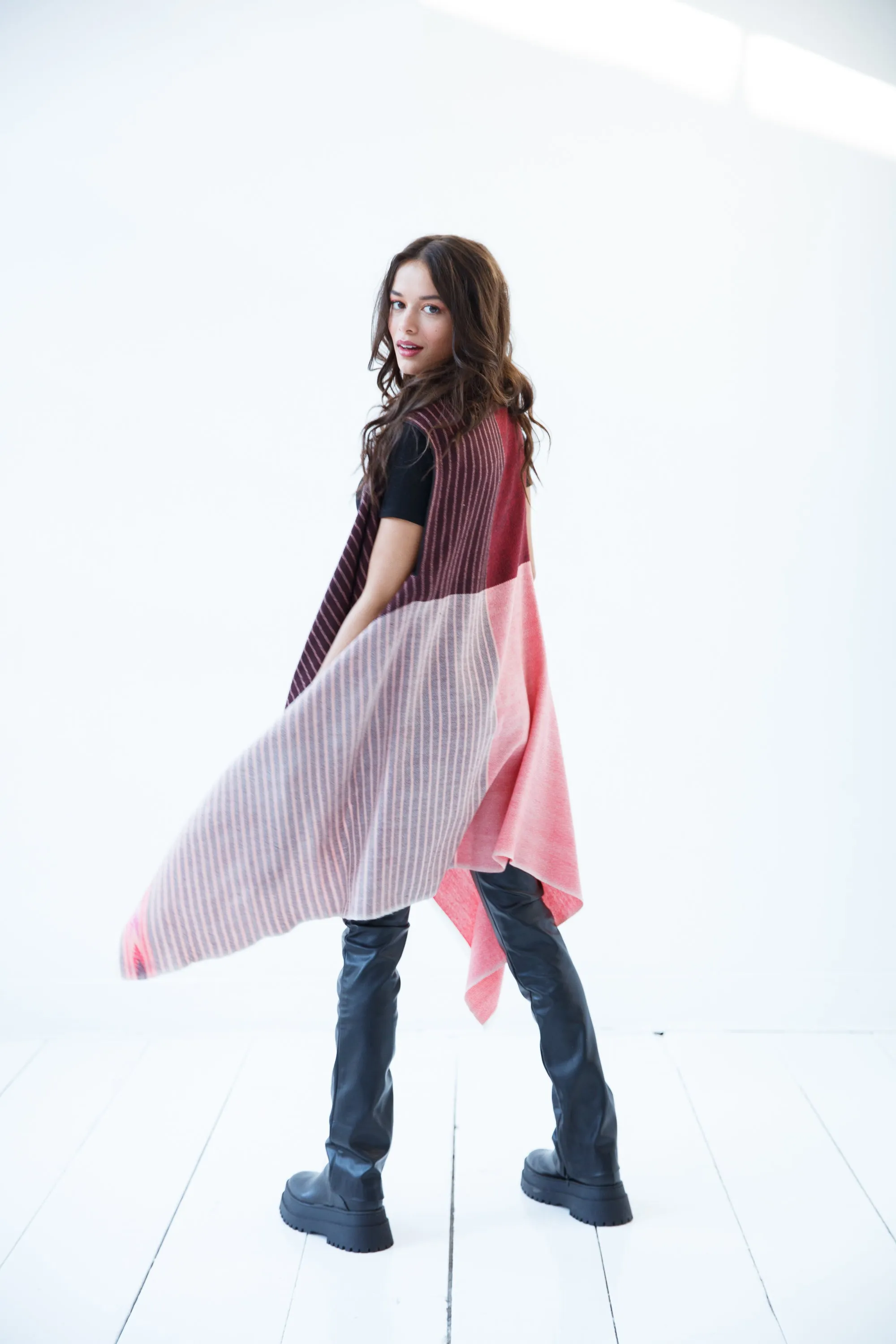 PETITE Light Wool Cape Fusion Red