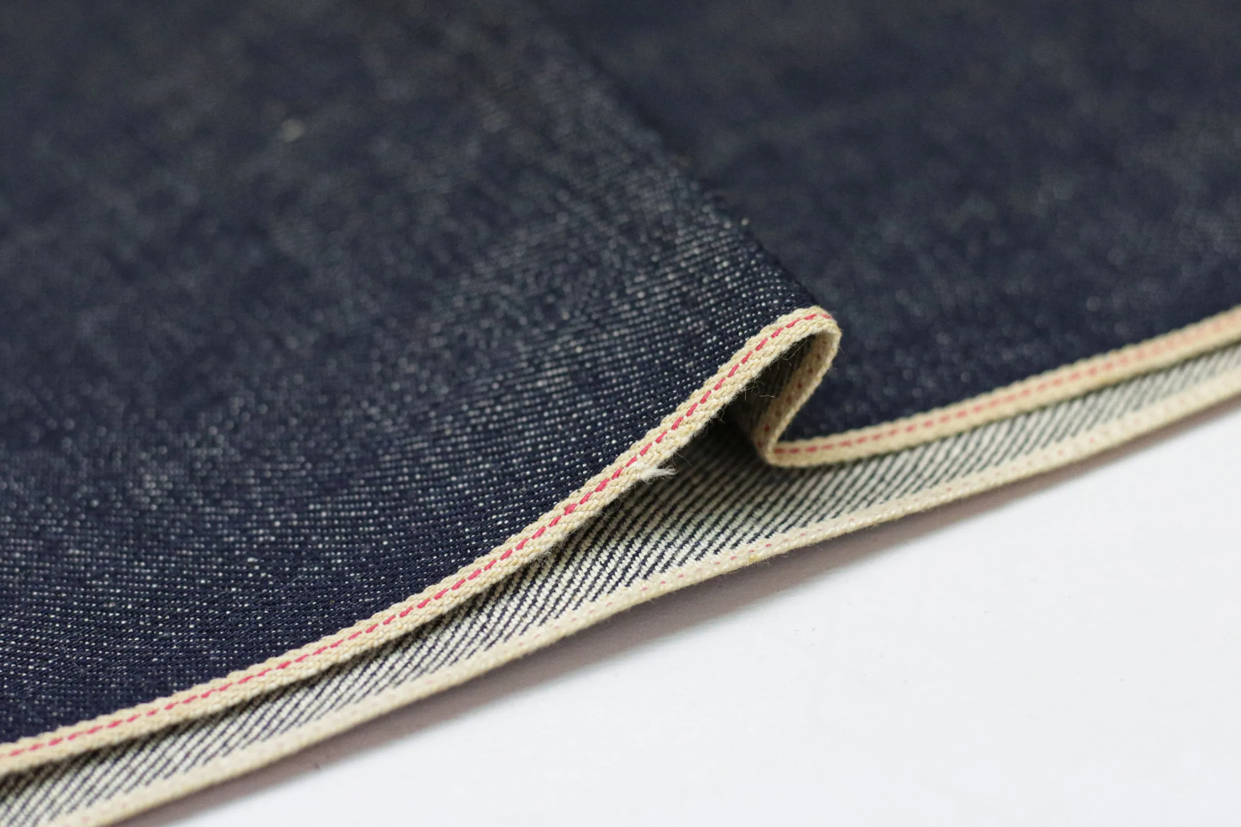 RIGID INDIGO SELVEDGE DENIM