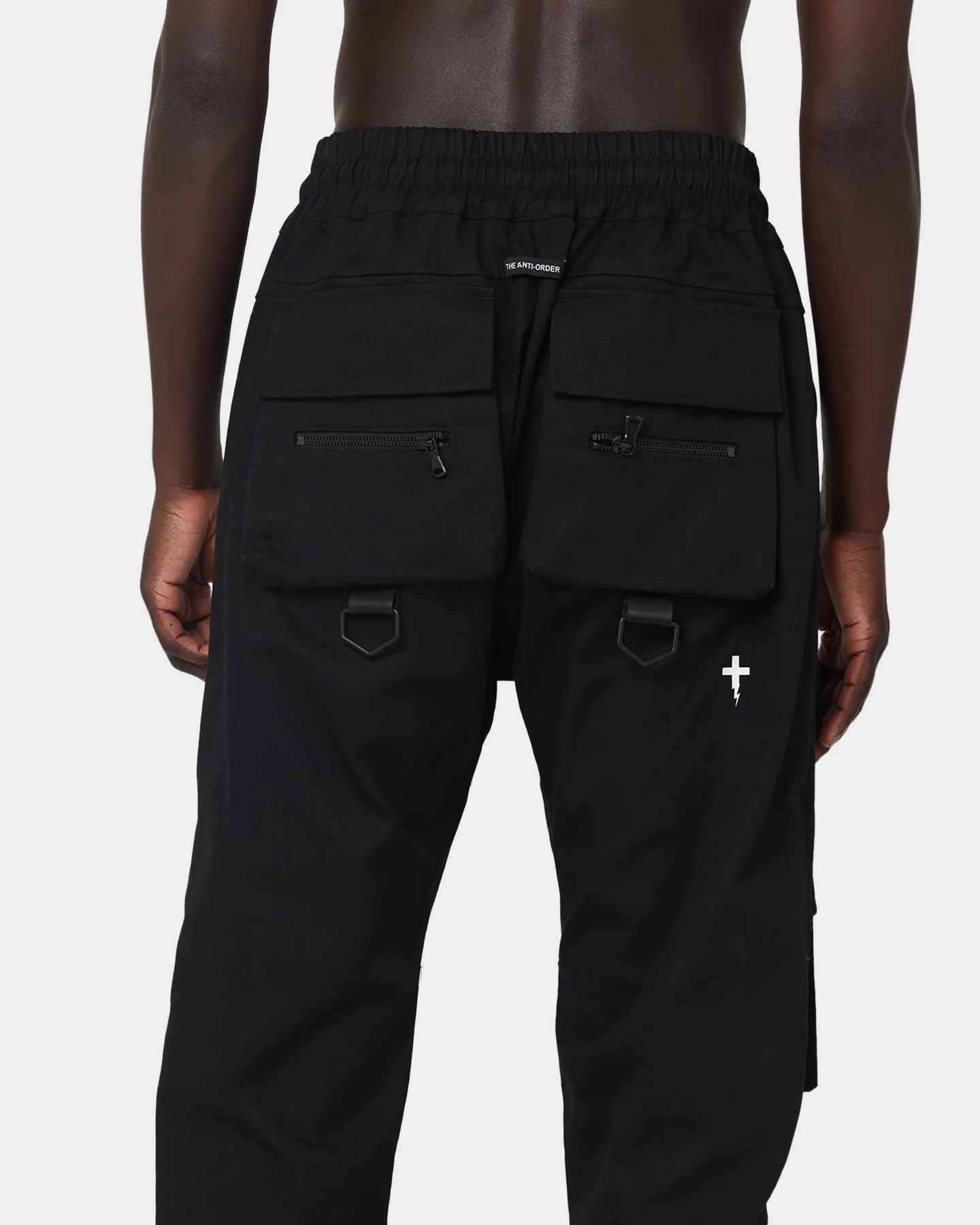 The Anti Order Jogger X Black/Black